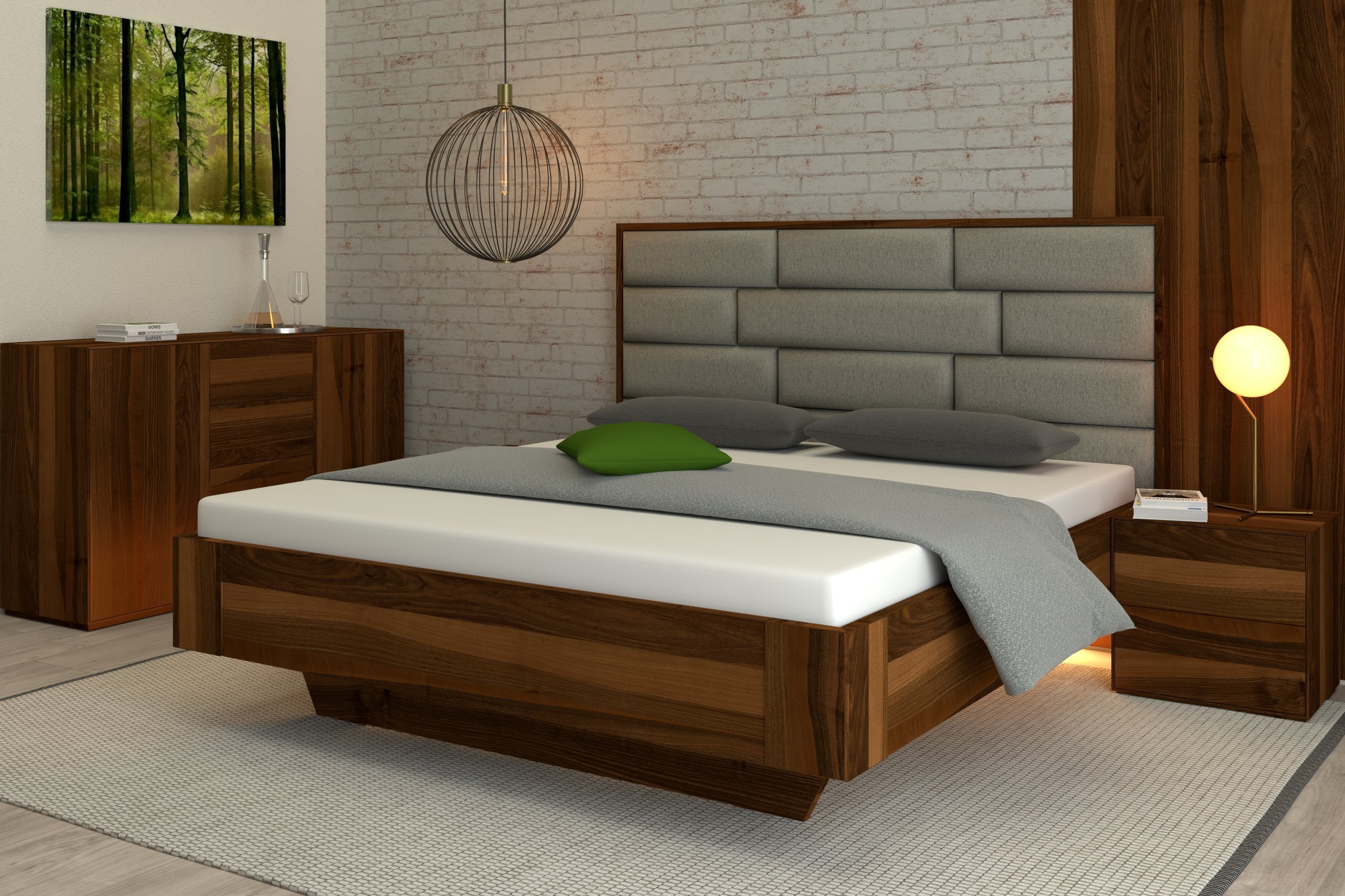 Luxusbett aus Nussholz mit grauem Stoffkopfteil